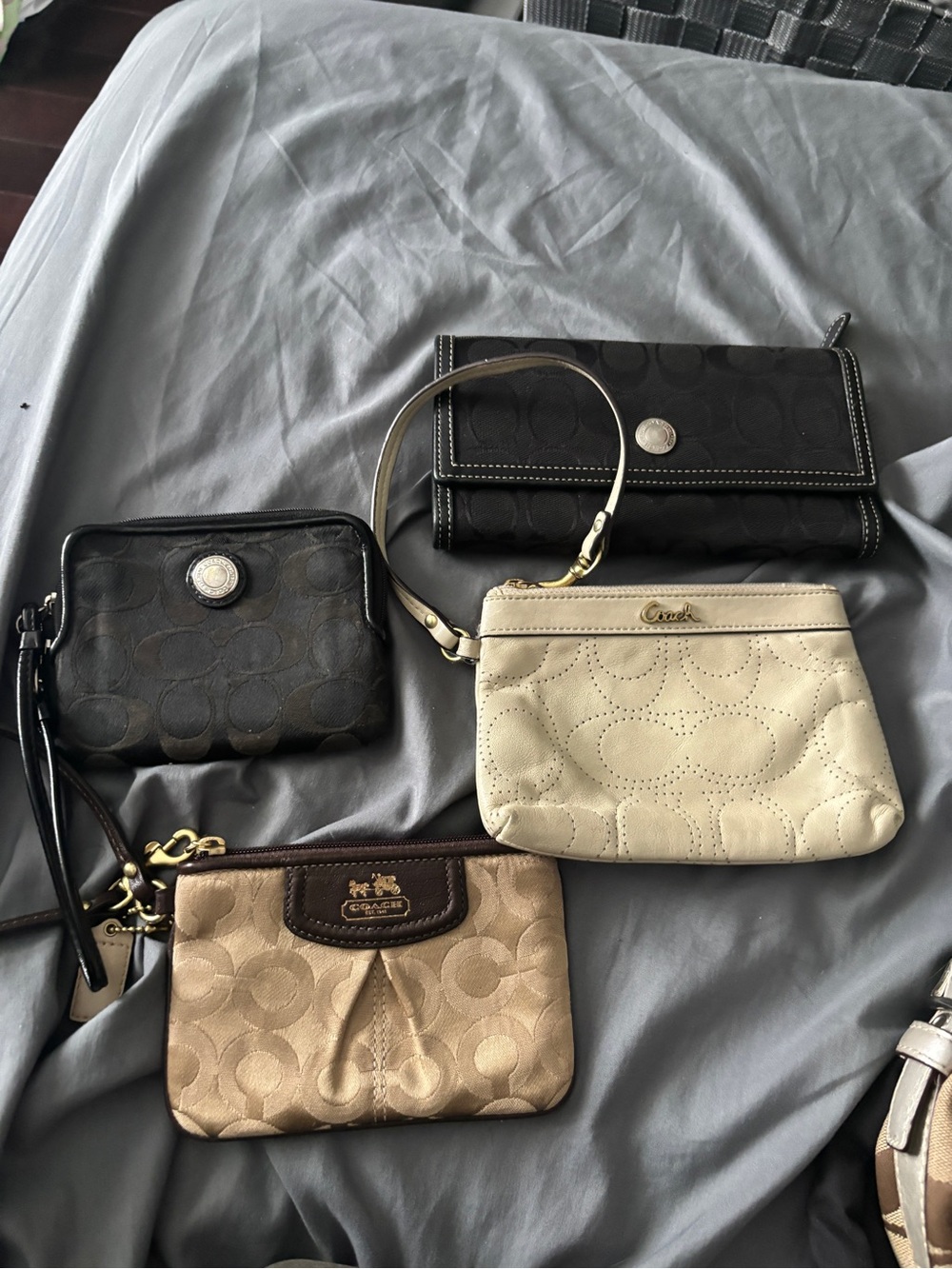 Coach wallet/wrislet bundle